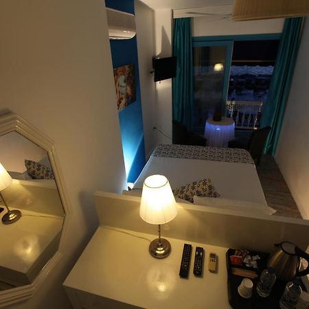 Larimar Hotel Çeşme エクステリア 写真